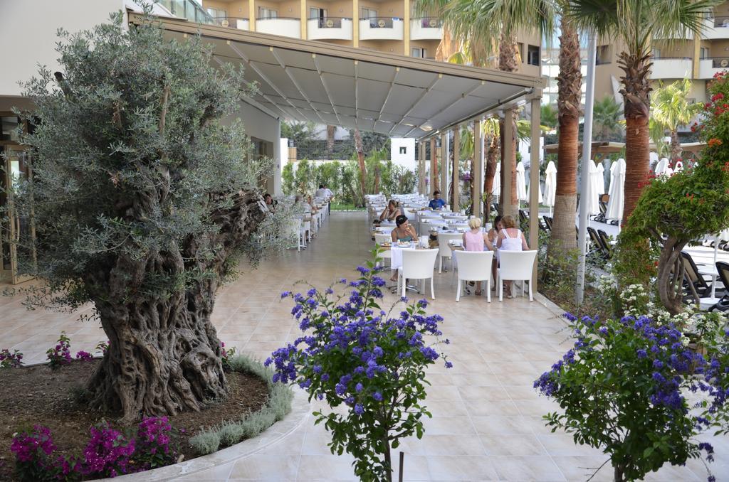 Port Side Resort Hotel Extérieur photo