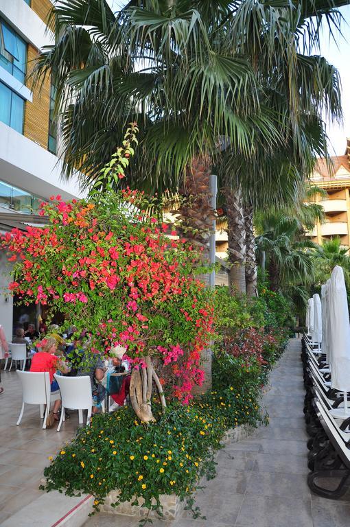 Port Side Resort Hotel Extérieur photo