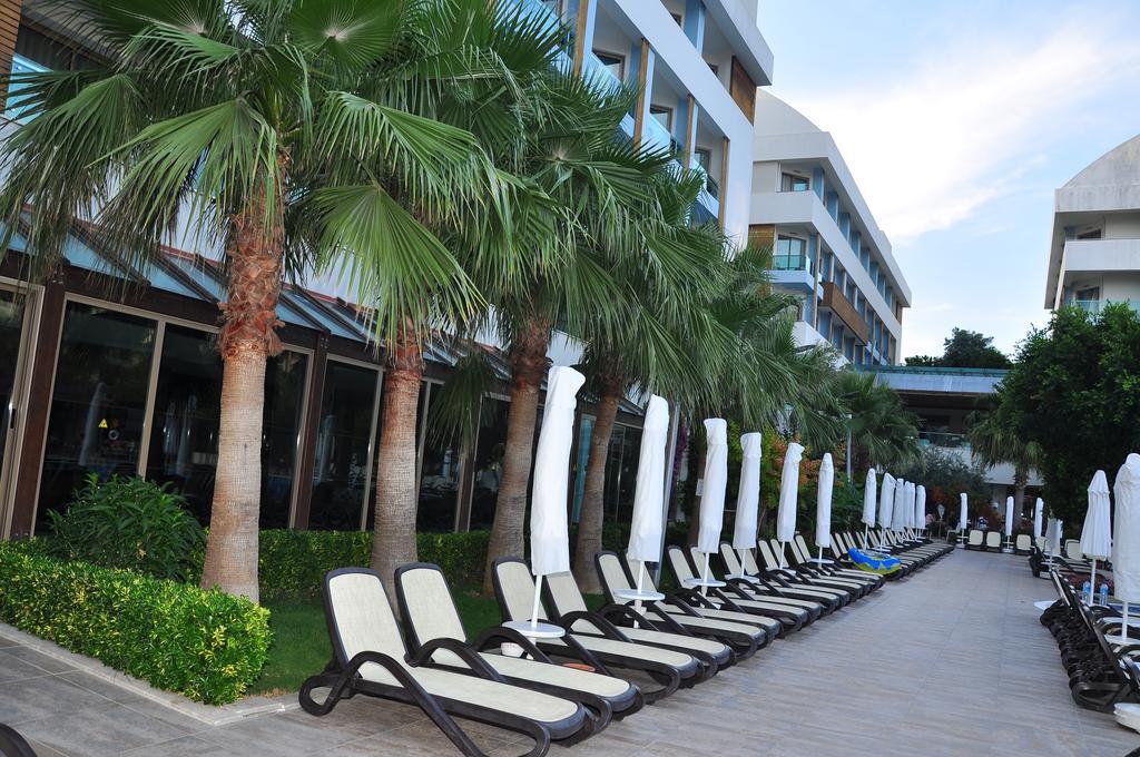 Port Side Resort Hotel Extérieur photo
