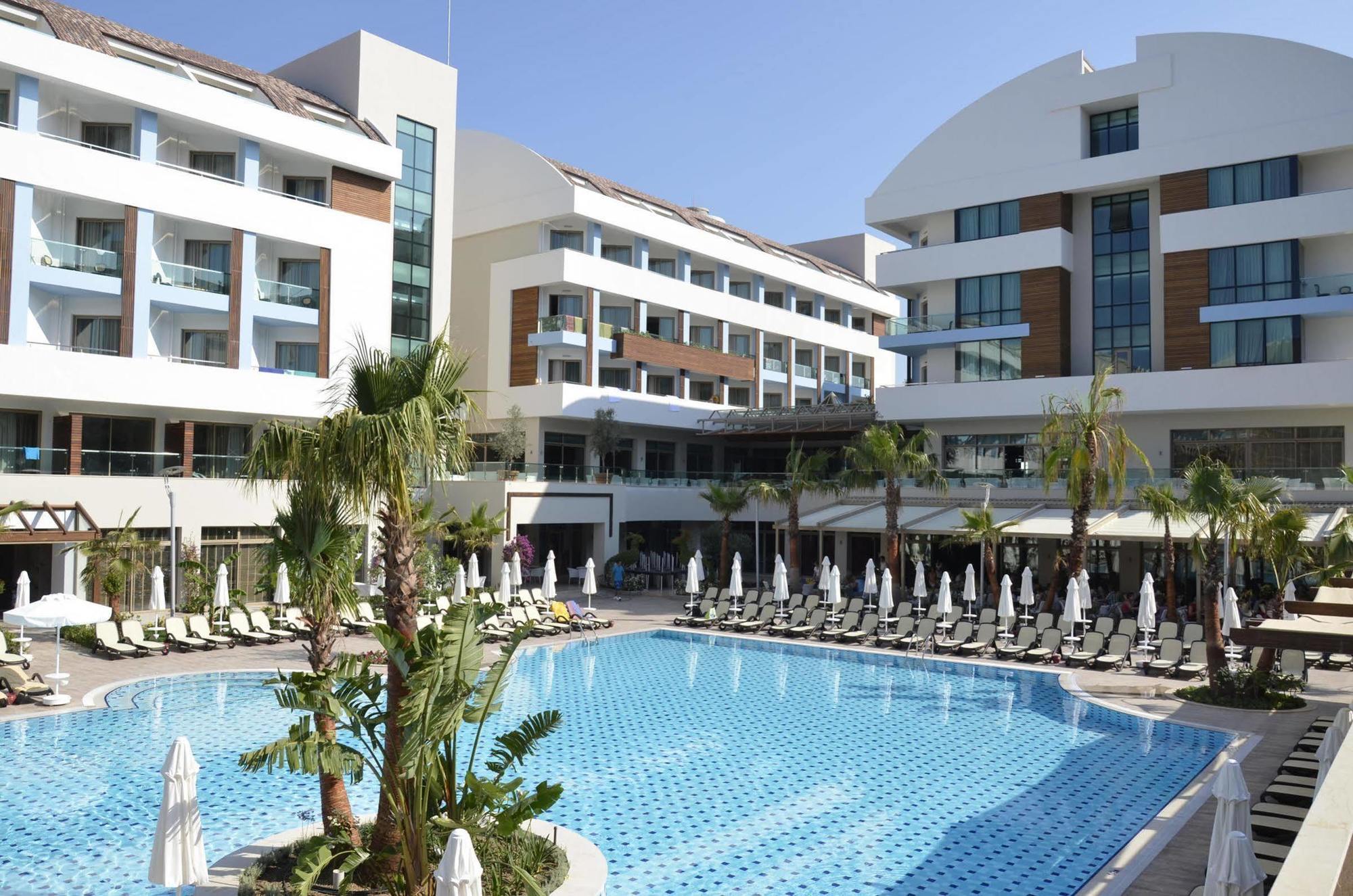 Port Side Resort Hotel Extérieur photo