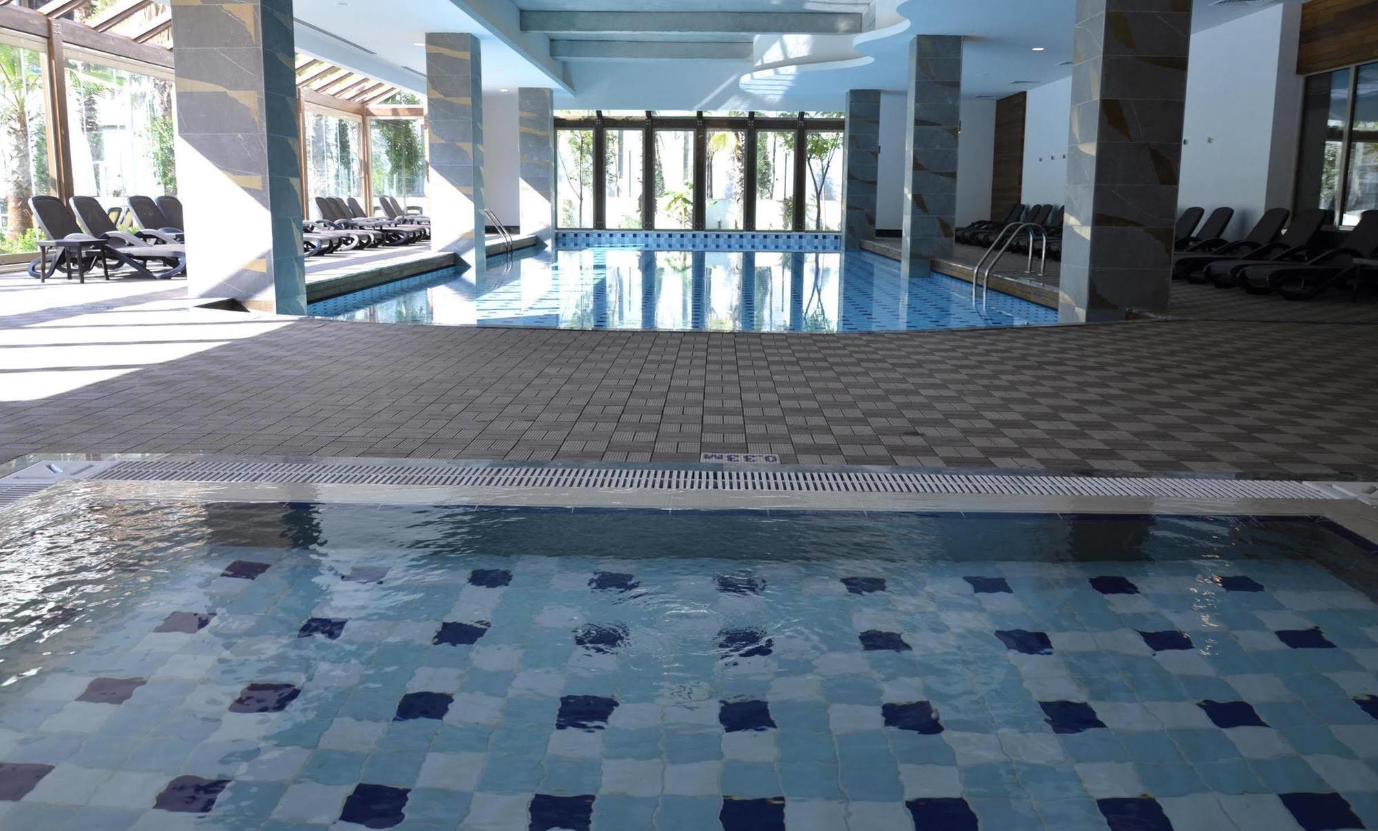 Port Side Resort Hotel Extérieur photo